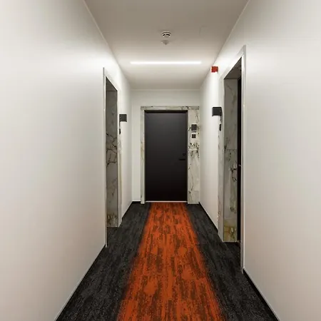 Getaway In The Center. Keyless