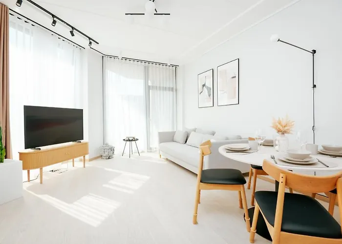 Getaway In The Center. Keyless