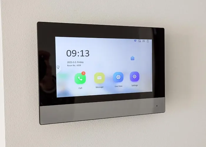 Apartment Getaway In The Center. Keyless